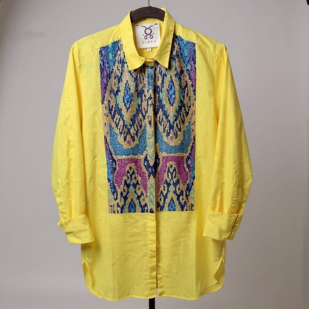 Figue Women’s Sequined and Beaded Long Button Down Size M. 20”PTP.‎ 34”L.